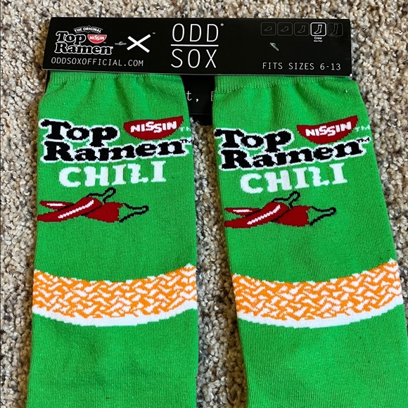 ODD SOX Top Ramen Men Socks Size 6-13 1 Pair NWT - Picture 2 of 4